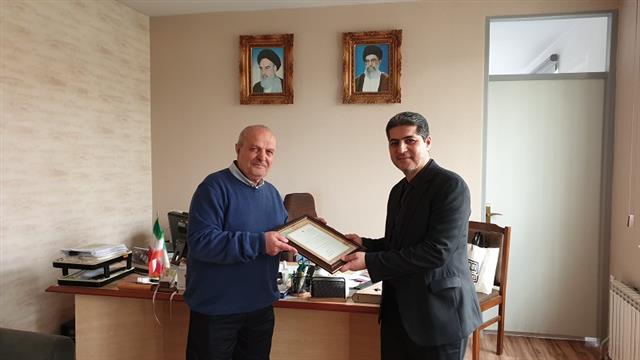 تقدیر از زحمات همكار بازنشسته جناب آقای مهندس بیژن فریور